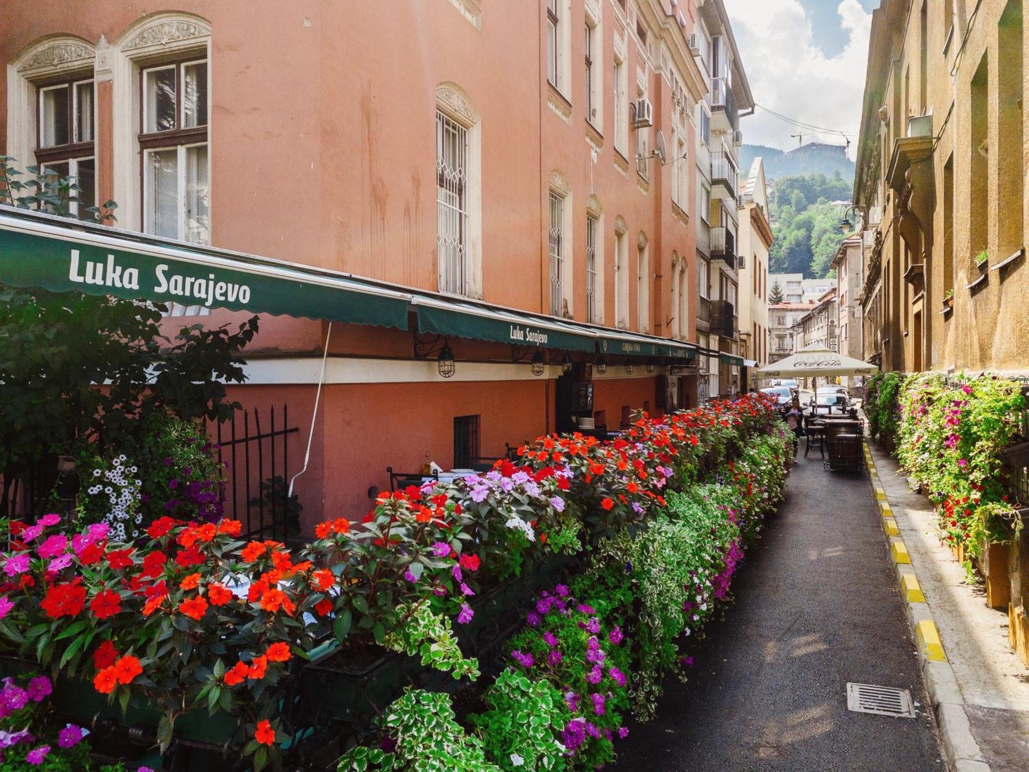 Relax In Center Of Sarajevo Apartment Bagian luar foto